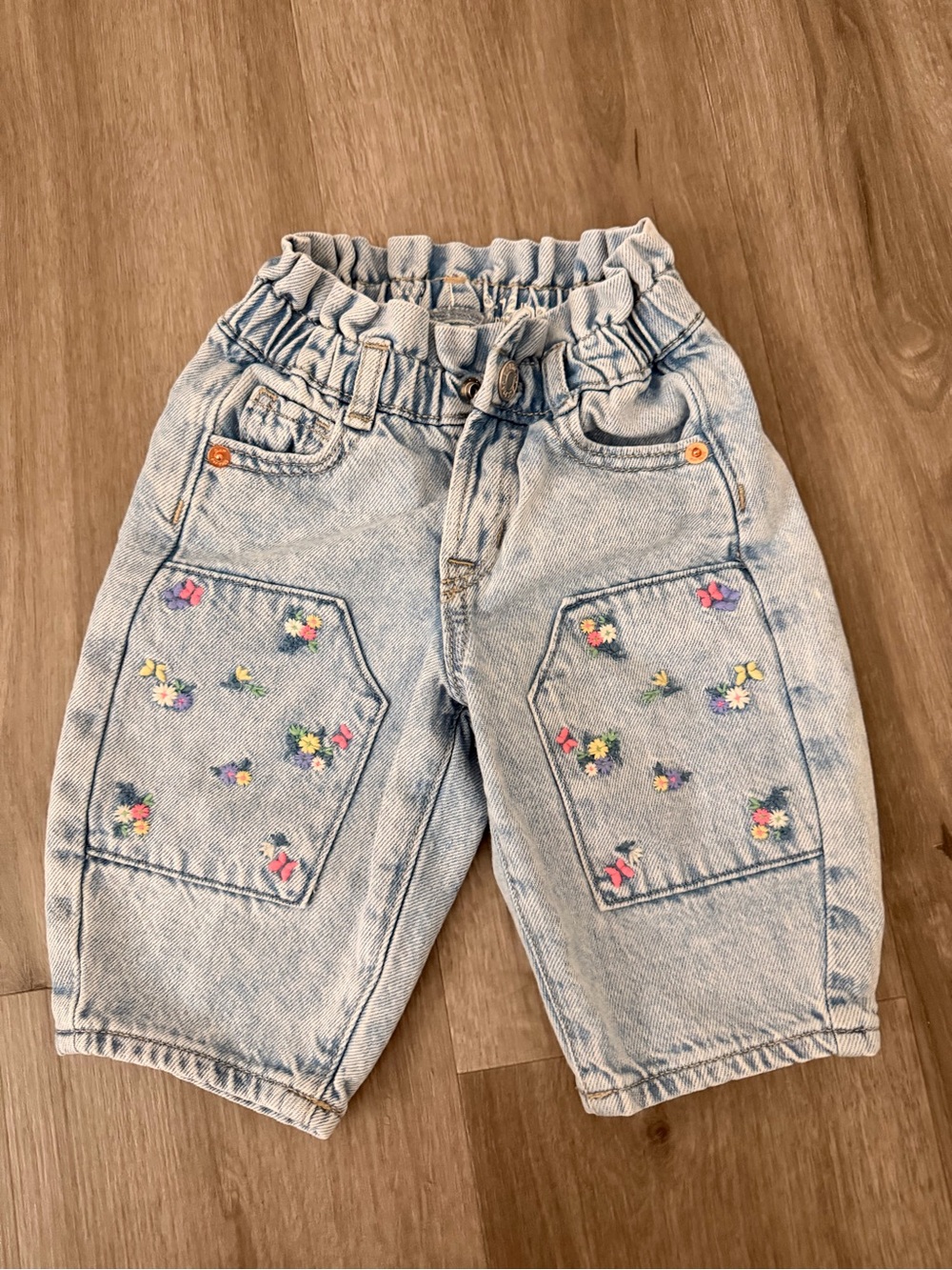GAP Light Wash Denim Jeans with Multi-Color Floral Embroidery Size 6-12 months